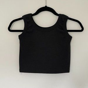 YesStyle – Cropped Ribbed Black Muscle Tank